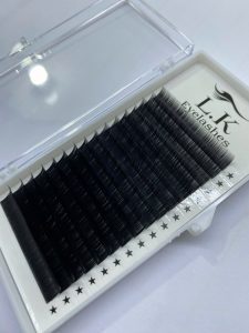 Công ty Linh Khôi sản xuất lông mi giả tại Việt Nam