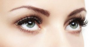 Lông Mi Giả Handmade Vs Công Nghiệp: Nên Chọn Loại Nào?